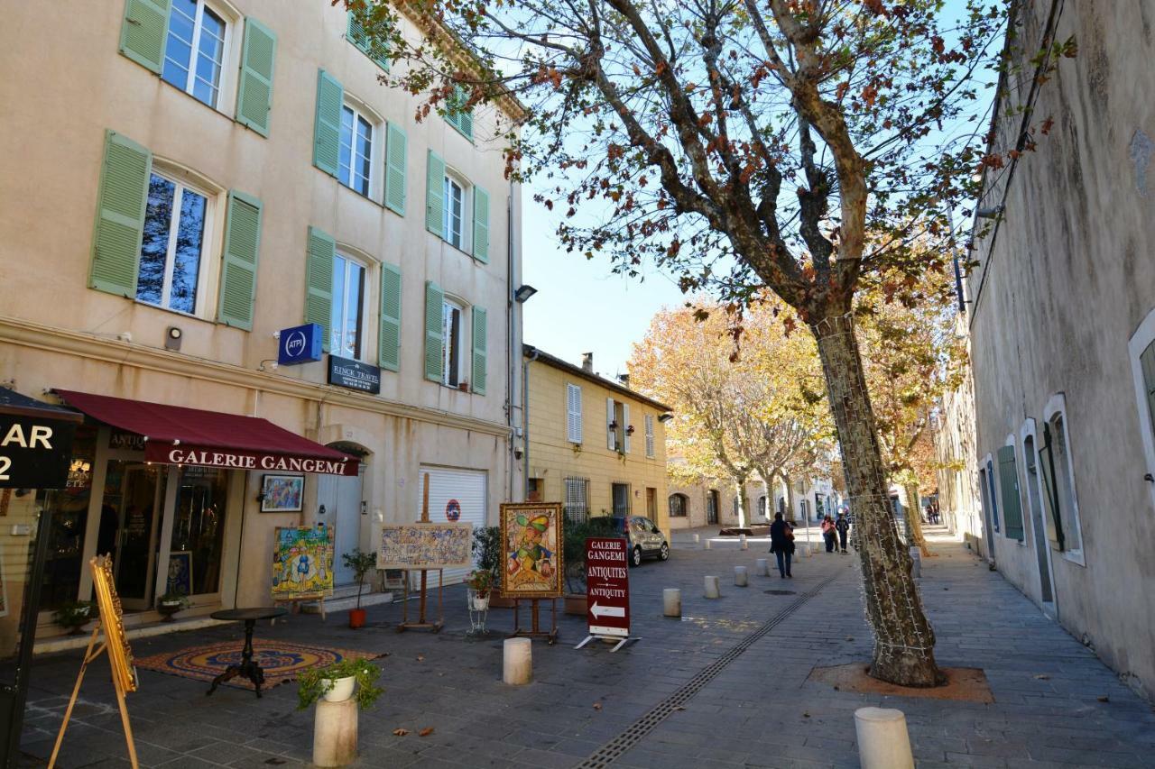 Hanna-Logis Antibes Eksteriør billede