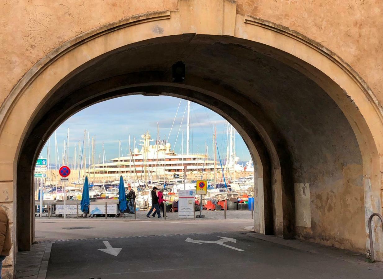 Hanna-Logis Antibes Eksteriør billede